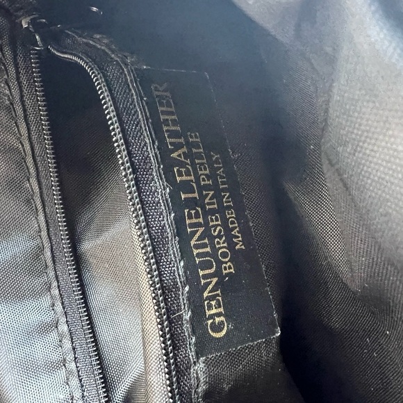 BLACK LEATHER CROSSBODY MESSENGER BAG MADE IN ITALY - Picture 9 of 11